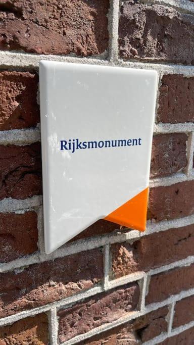 Puur Eastermar - Monumentaal, Authentiek En Luxe Koetshuis Aan Open Vaarwater Met Jacuzzi En Sauna Oostermeer Eksteriør billede
